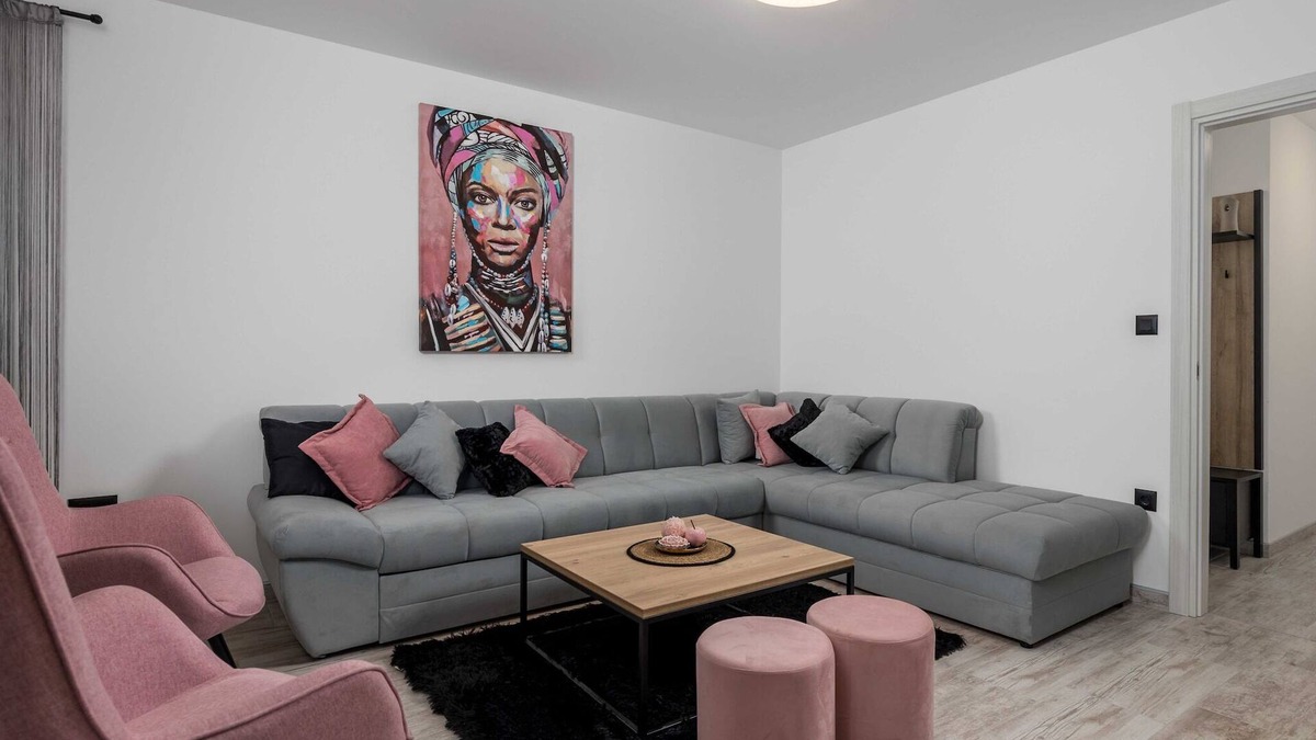 Lipa Villa | Villa Lemily - Five Bedroom with Swimming Pool