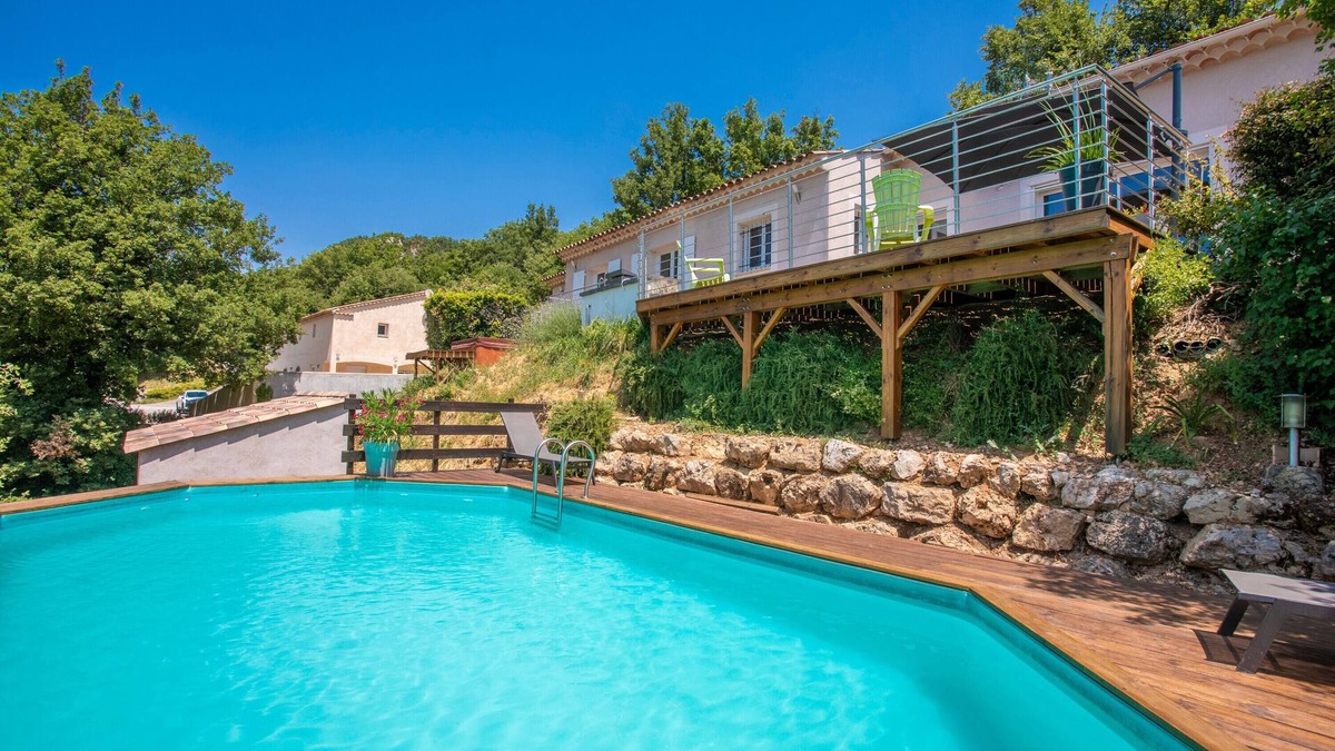 Bauduen Villa | Villa 'Les Brés' with Lake View, Private Pool and Wi-Fi