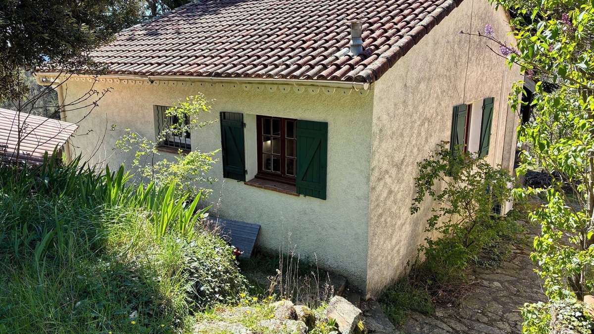 Saint-Martial Villa | Villa Les Rosiers in the Cévennes National Park!