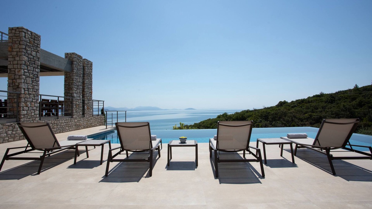 Xiropigado Villa | Villa Levanda, a seafront villa just 20' from Nafplio town. Family-friendly!