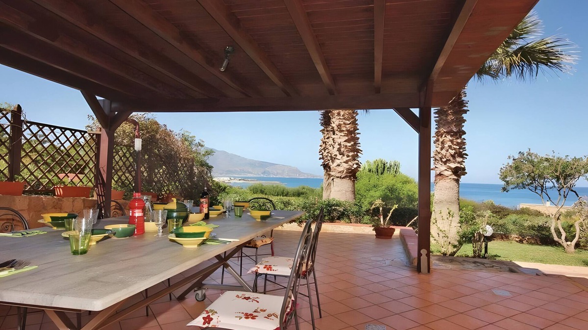 Cornino Villa | Villa 'Levante - Cornino' with Sea View, Wi-Fi and Air Conditioning