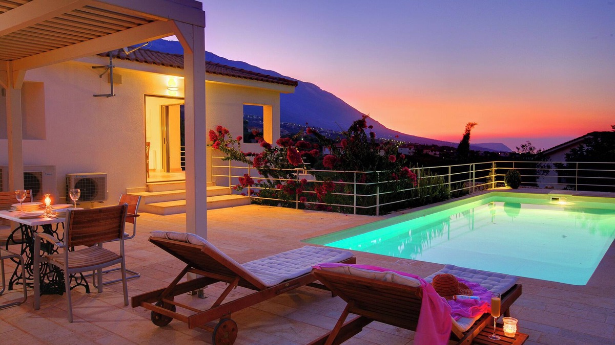 Karavados Villa | Villa 'Litorina Ideales Resort' with Sea View, Wi-Fi and Air Conditioning