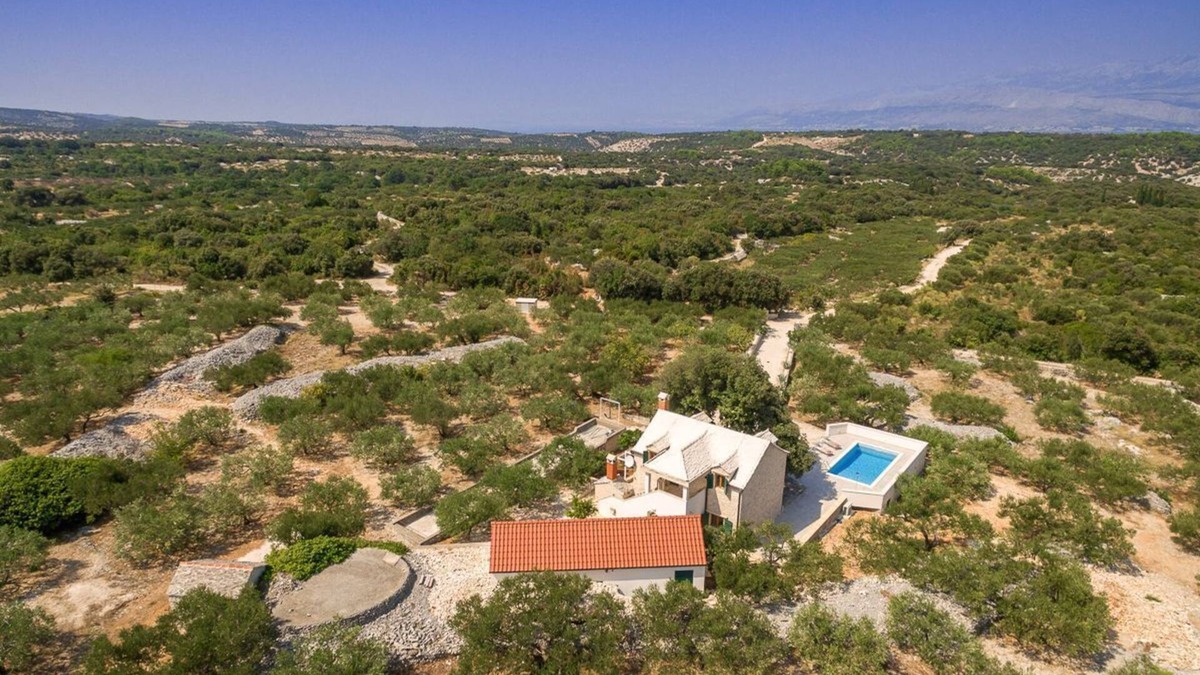 Praznica Villa | Villa Lombrodica - Two Bedroom Villa, Sleeps 6