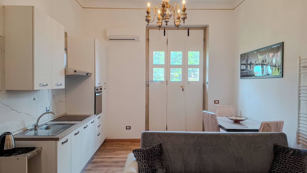 Casorate Sempione Villa | Villa Lorenzo