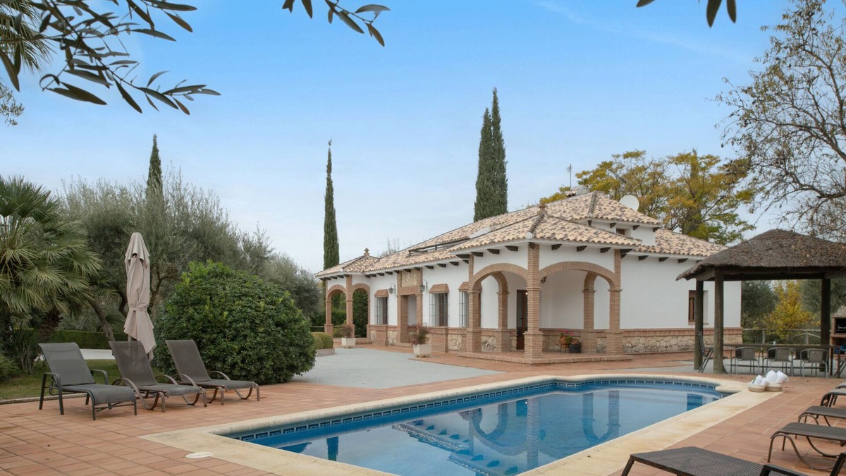 Arriate Villa | Villa 'Los Mellizos' with Private Pool, Wi-Fi and Air Conditioning