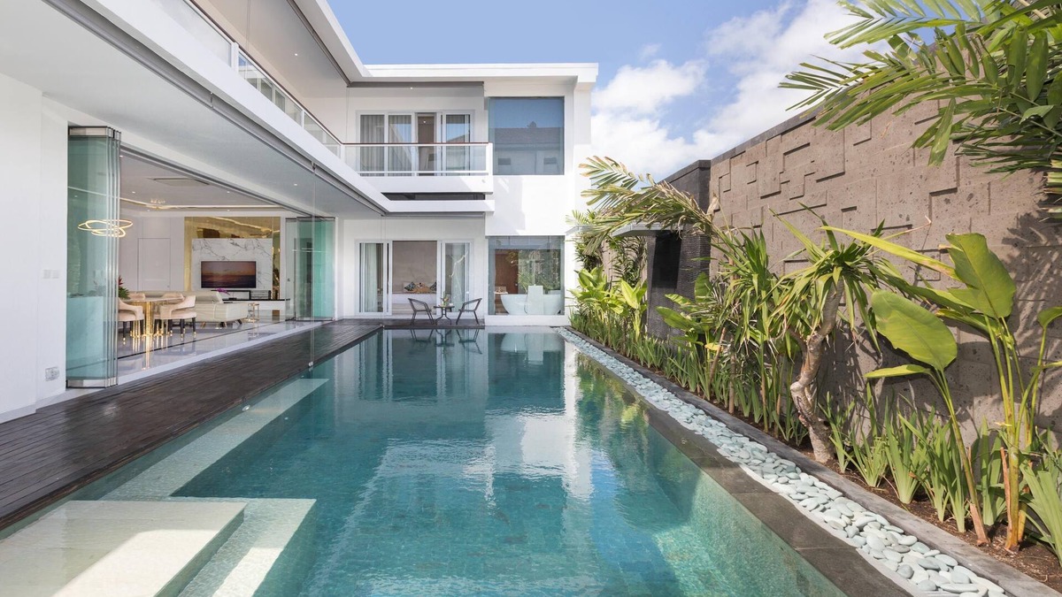 Dewi Sri Villa | Villa Louis Legian by Nagisa Bali
