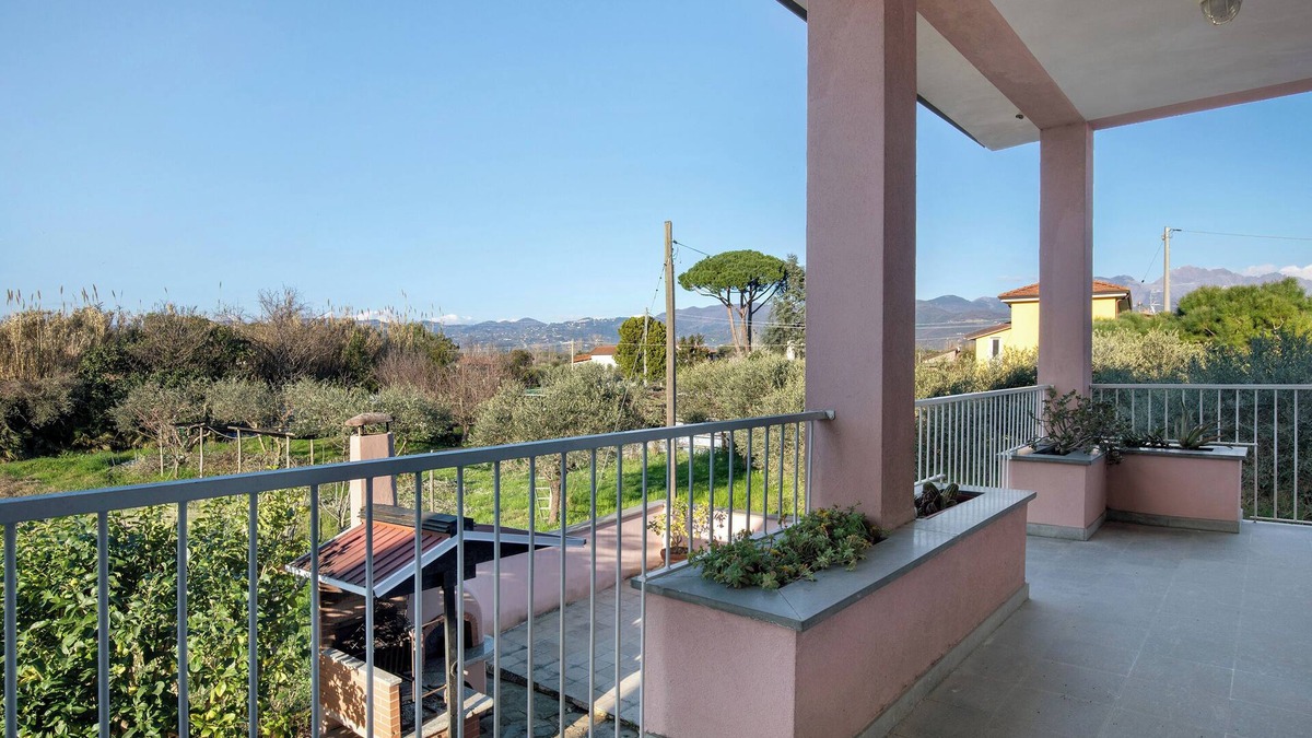 Ameglia Villa | Villa 'Lucia' with Mountain View, Private Terrace and Wi-Fi