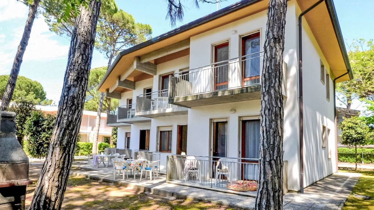 Bibione Pineda Apartment | Villa Lucina by Interhome