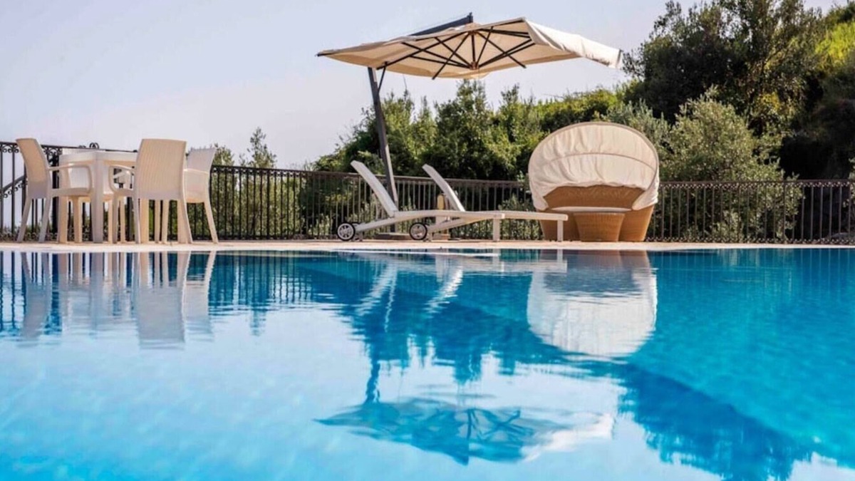 Vibonati Villa | Villa Luigi - Modern villa with private pool