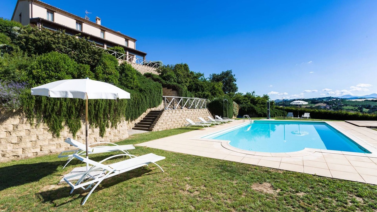 Rupoli Apartment | Villa Luisa, 4 apartments with pool in Orciano, 20 minutes from the Adriatic Coast - apartment Furbo
