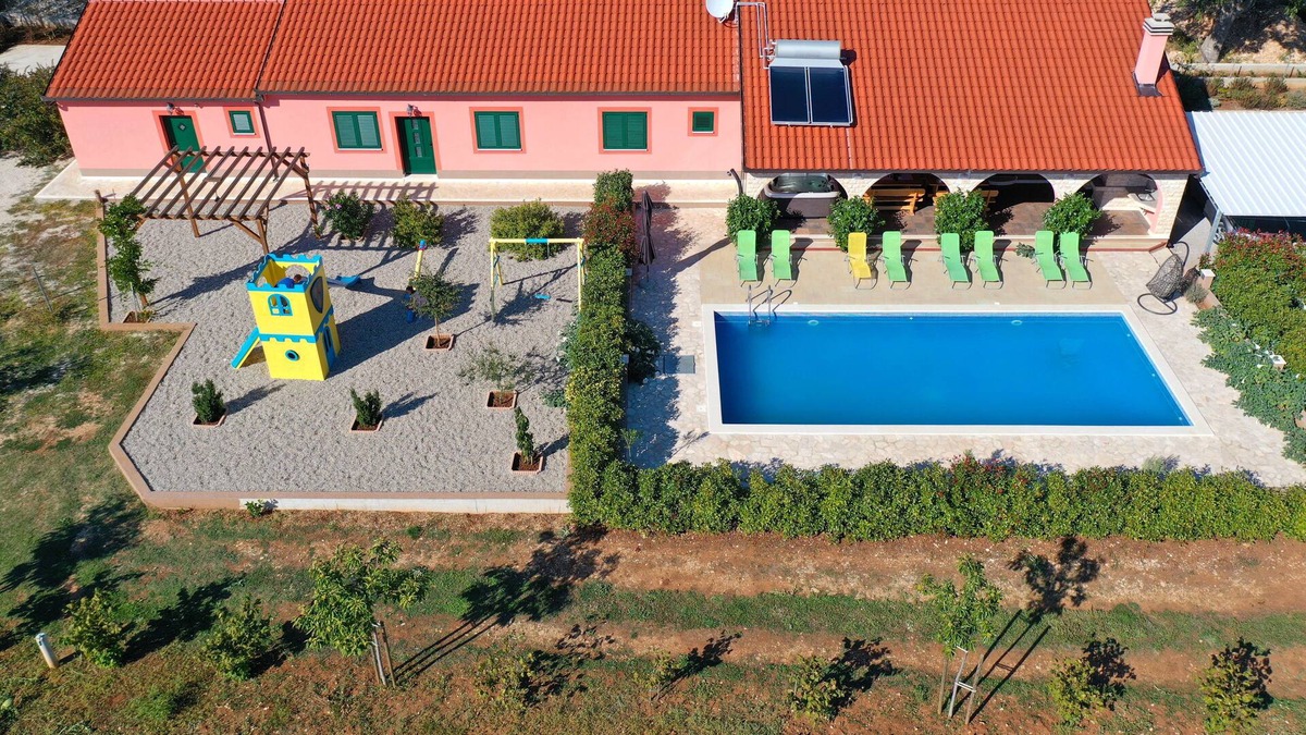 Prapatnica Villa | Villa Lujko (for 14 people)