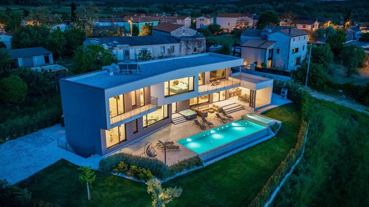 Dracevac Villa | Villa Lumi - a haven of luxury with large infinity pool, childrens pool, jacuzzy and sauna