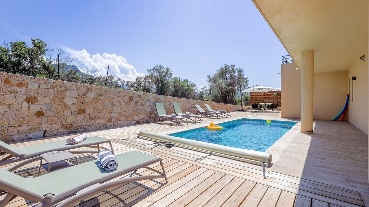 Palasca Villa | Villa Lurenzu - Maison pour 8 avec piscine