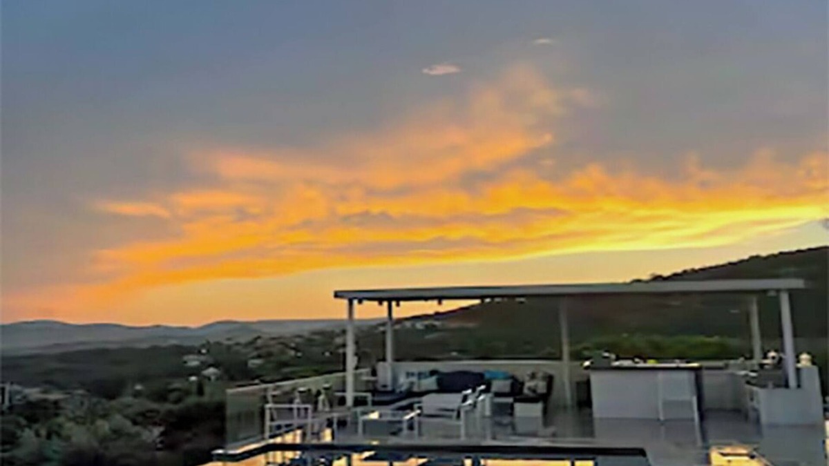 Les Restanques Villa | Villa Luxe Avec Piscine vue Paronamique de la Baie de St Tropez & Plages 10mns!