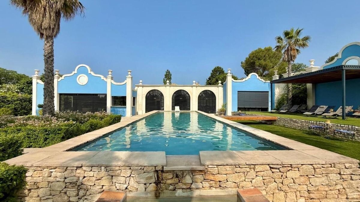 Aix-en-Provence Villa | Villa.luxury.for 16.swimming pool view palm groove