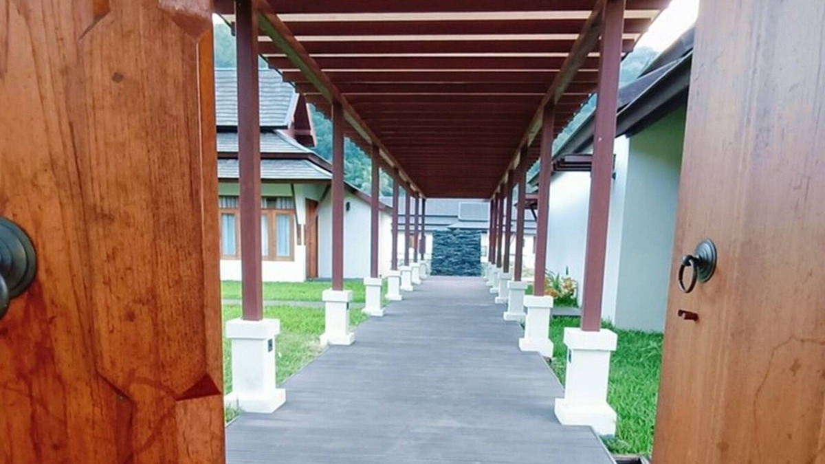 Mae Hong Son Villa | Villa Mae Hong Son - Superb 3-bedroom private pool villa with WiFi