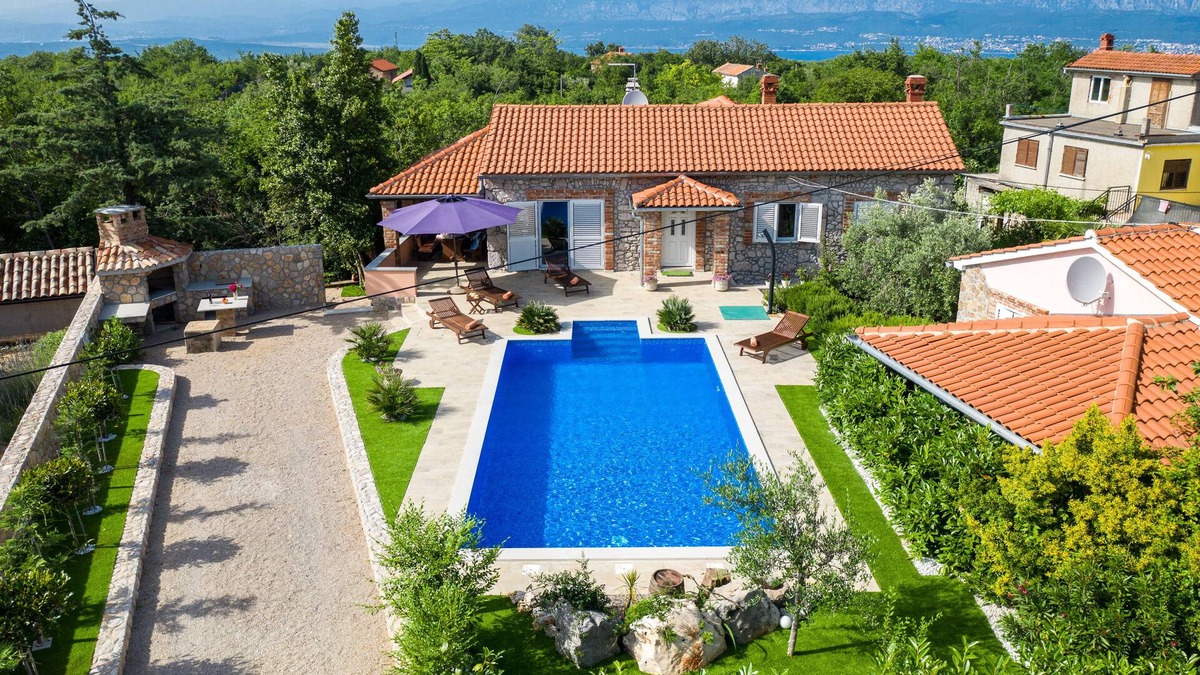 Sveti Vid Dobrinjski Villa | Villa Maja with private swimming pool