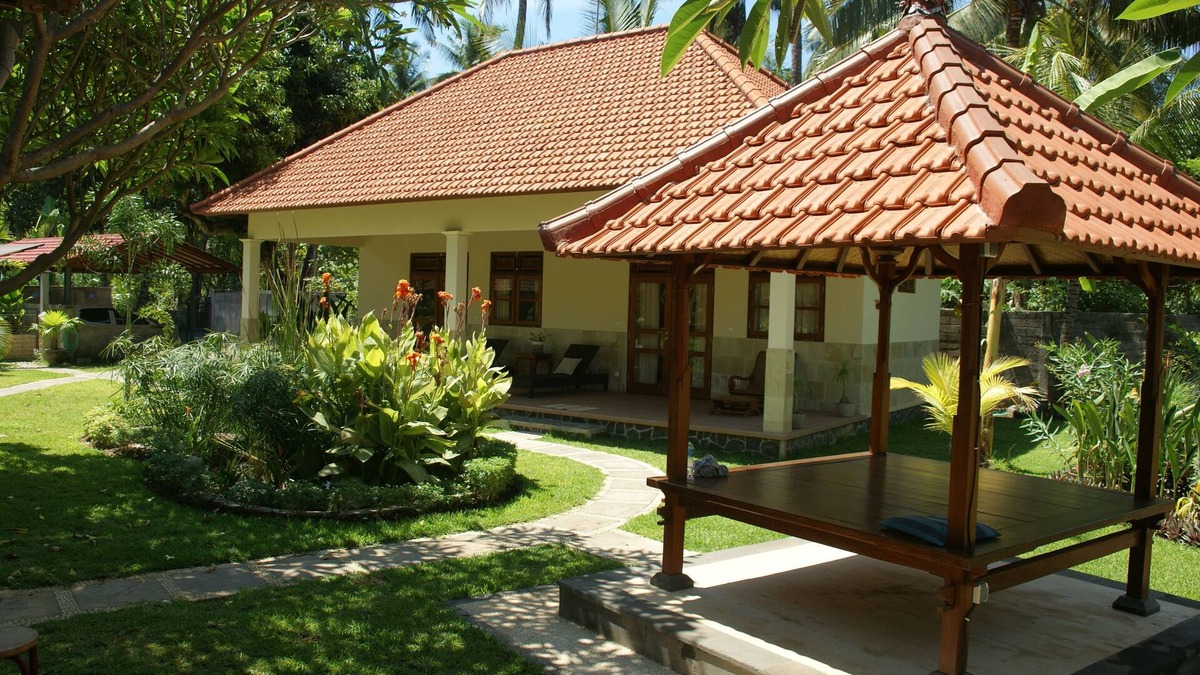 Tejakula Villa | Villa MaLiNa- 2 private houses for family with 4-bedrooms, in north of Bali