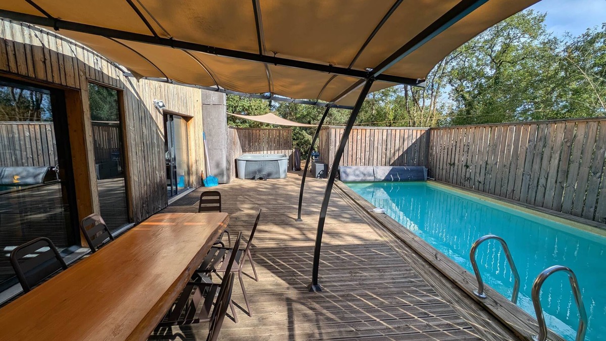 Saint Alban Auriolles Villa | Villa Mammoth