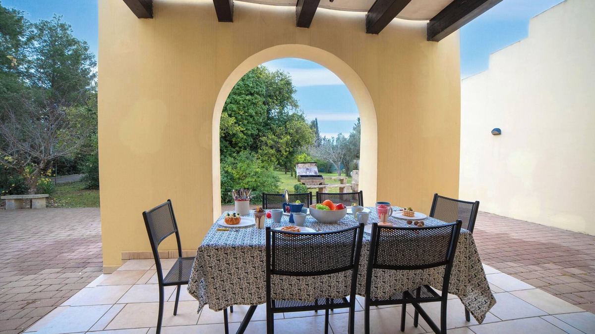 Soleto Villa | Villa Maria Antonietta 1 With Big Garden, Lecce, Italy