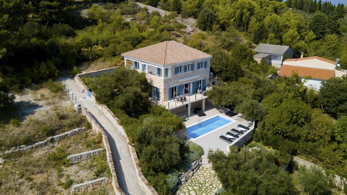 Prvic Luka Villa | Villa Mariella - Five Bedroom Villa, Sleeps 10