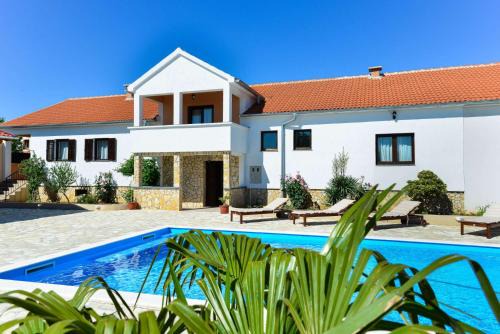 Benkovac Villa | Villa Marinic with private pool , Zadar county