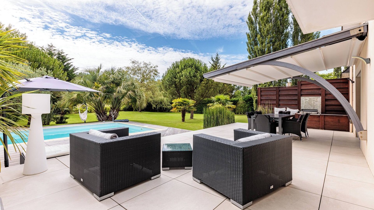 Vigneux-de-Bretagne Villa | Villa Markaly - Villa Standing 14 people near Nantes