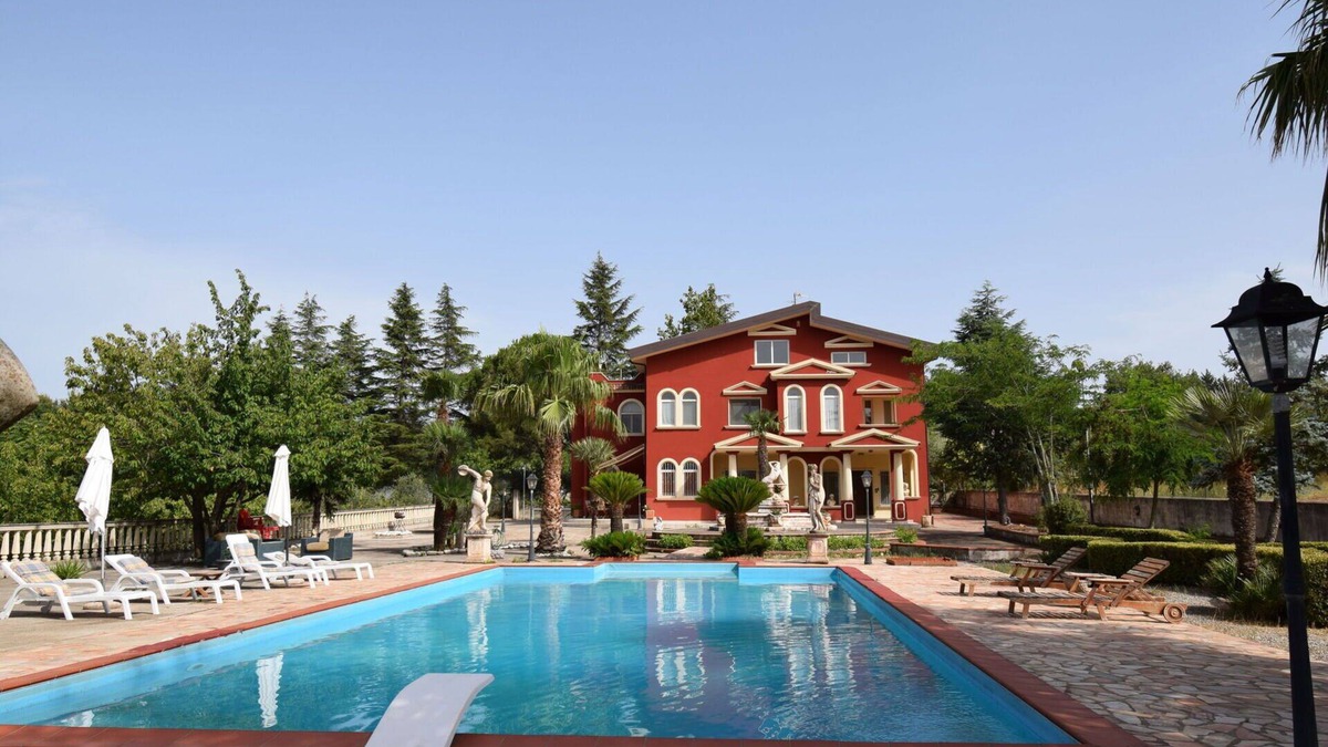 Caccianova Villa | Villa Martino in Cosenza, private pool