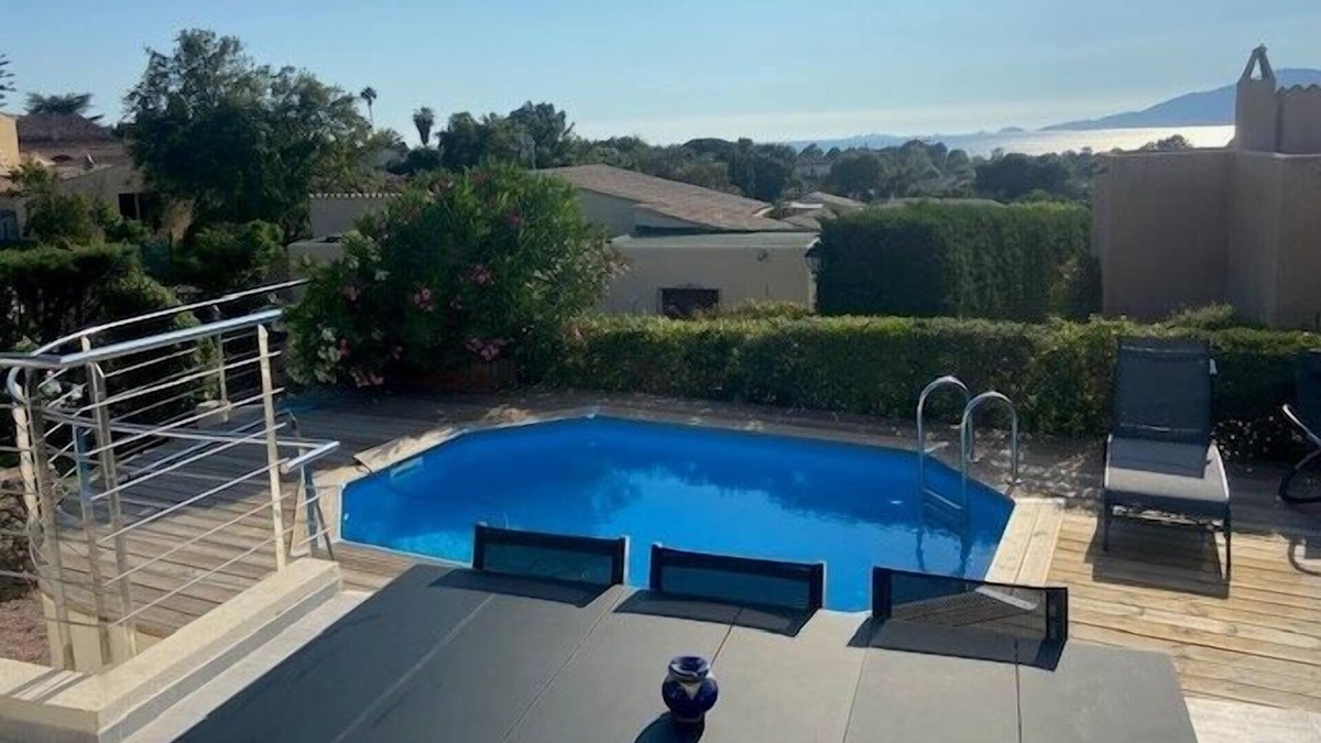 Albitreccia House | Villa Matana - Four Bedroom House, Sleeps 10