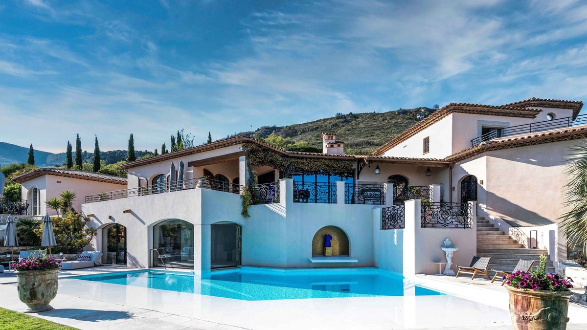 Tourrettes-sur-Loup Villa | Villa Maxima/5*+ with Gym/Spa/Wine/Photostudio