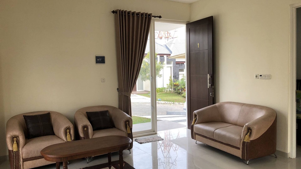Sidomulyo House | Villa metro (close with alun alun batu city, jatim park, flower garden)
