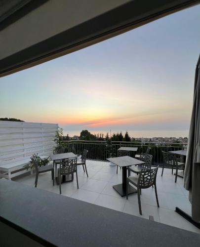 Santa Domenica Bed & Breakfast | Villa Mimosa Florital - Free Private Parking On site & in Tropea
