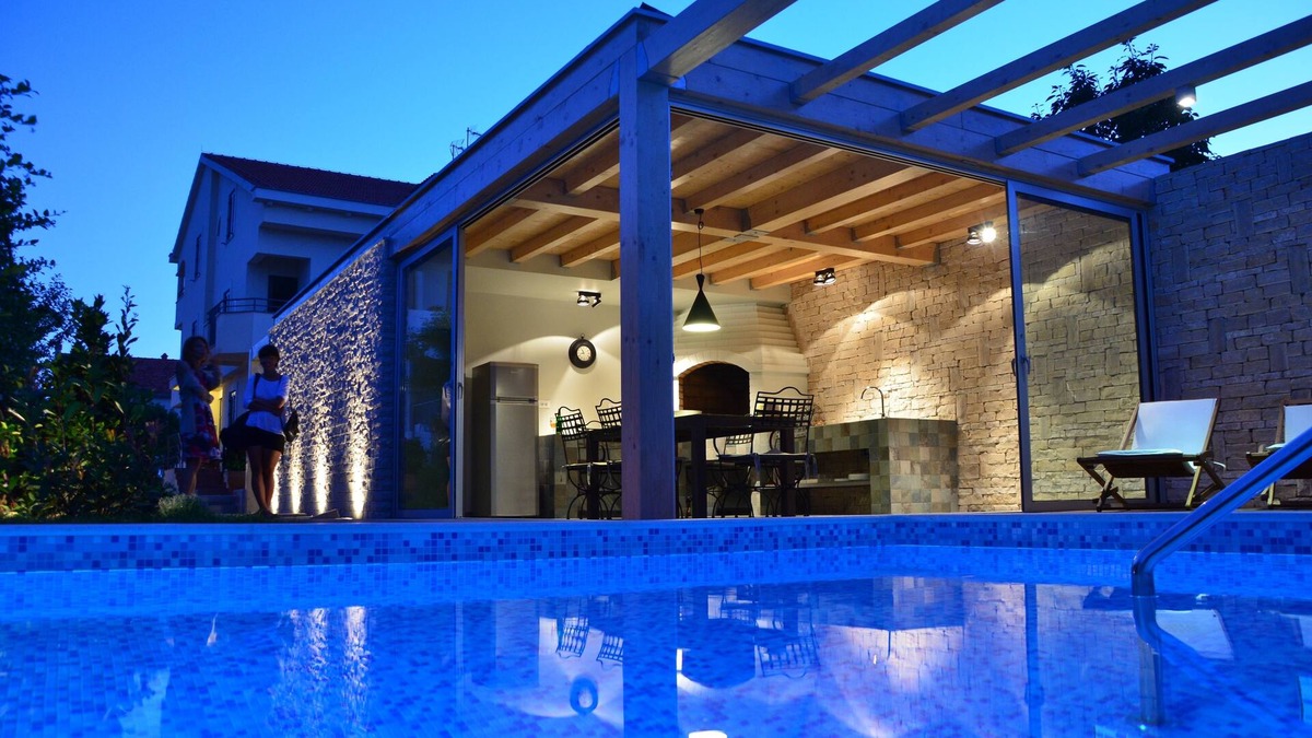 Sukosan Apartment | Villa Mirakul