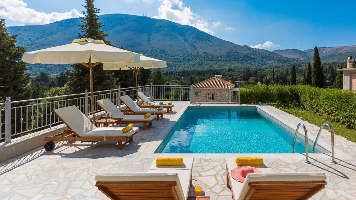 Logarata Villa | Villa Miranda Elis by Villa Plus