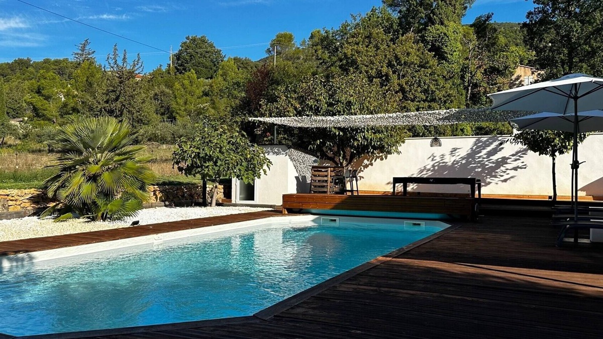 Signes Villa | Villa Moderne, Piscine et Loisirs, Calme, Plein Sud, vue Dégagée