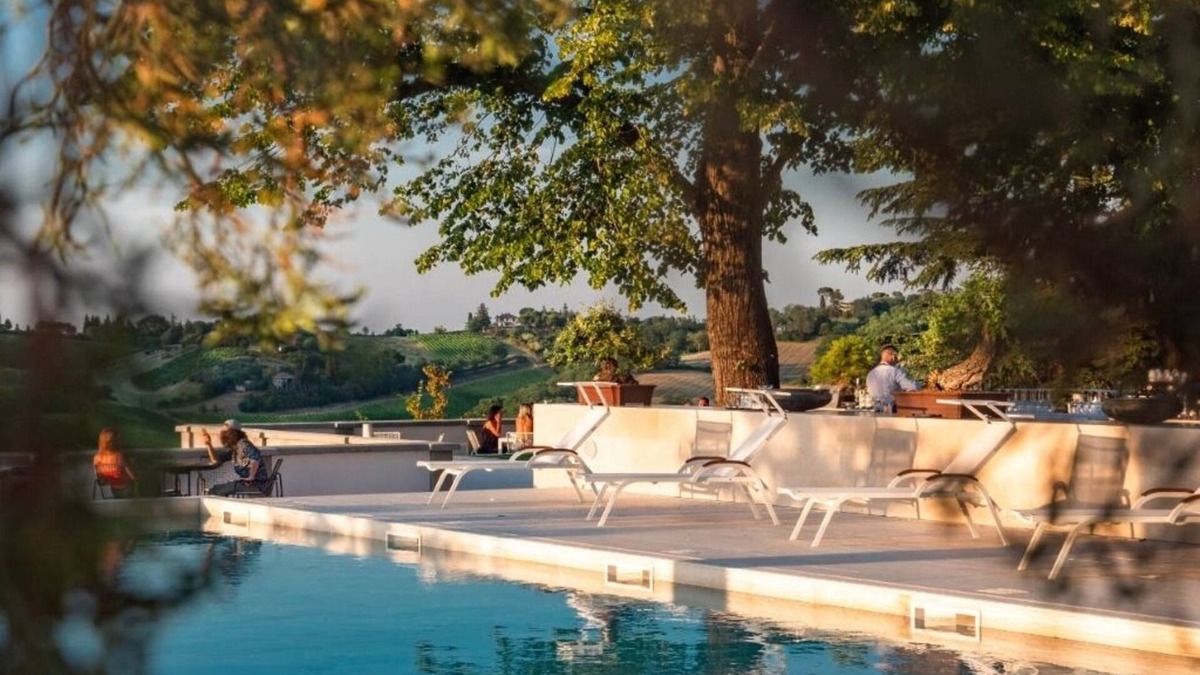 Quartiere Cesuola Villa | Villa Monty BanksnTimeless Elegance Between Nature and Wellbeing