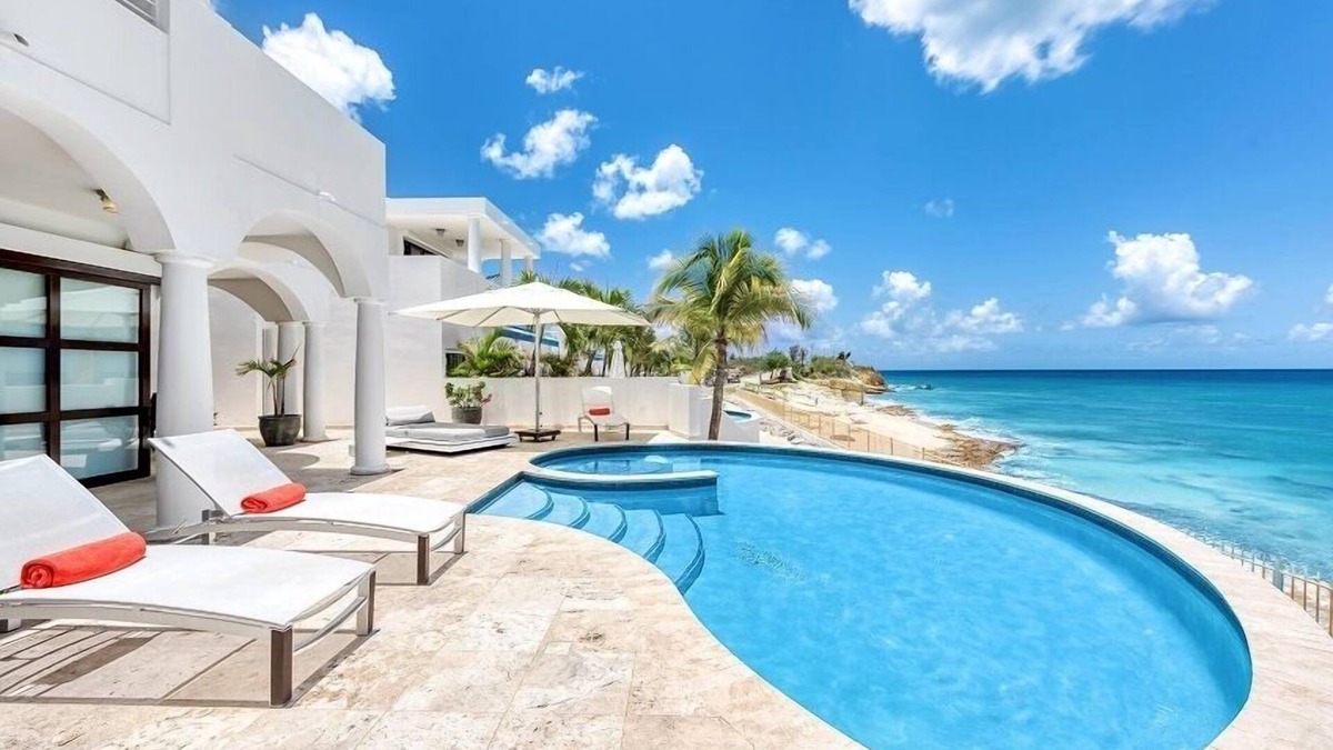 Plum Bay Villa | Villa Mumbai | Beach Front - Located in Wonderful Cupecoy with Private Pool