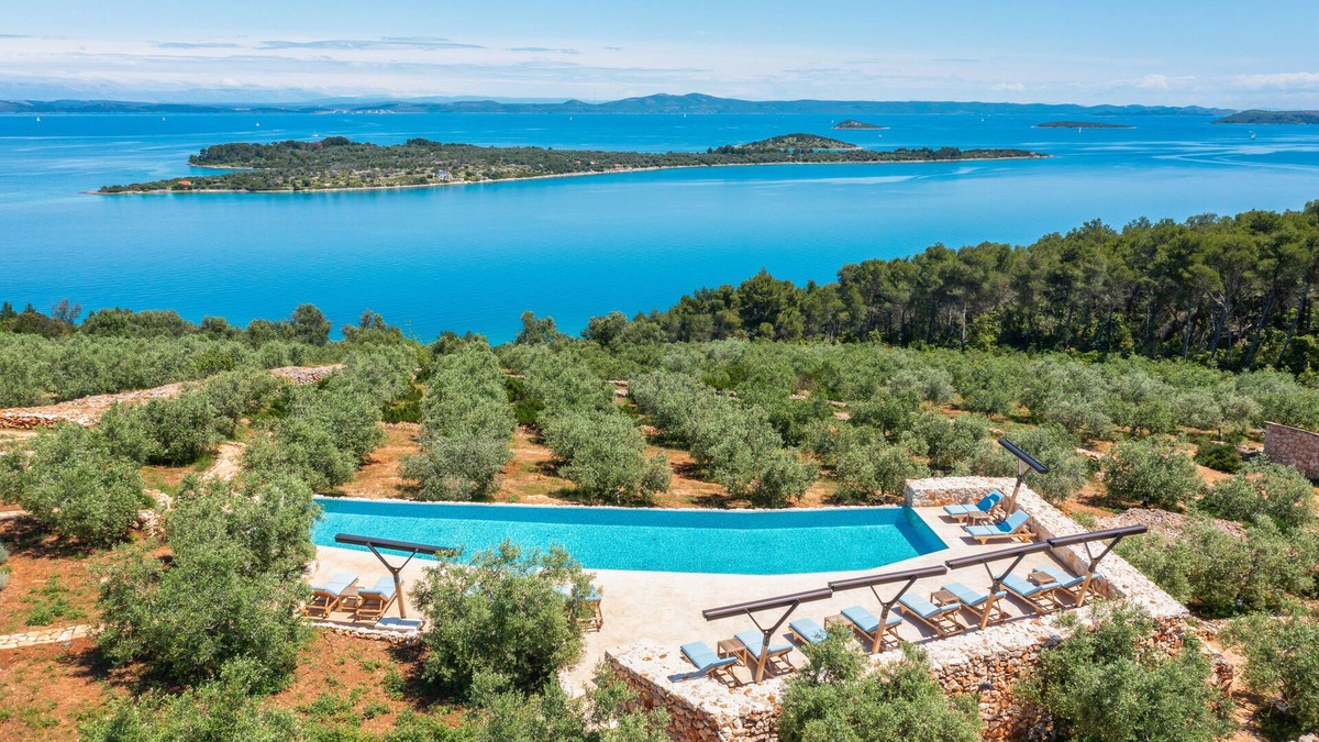 Island Dugi Otok Hotel | Villa Nai 3.3