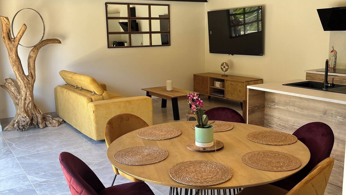 Anduze Villa | Villa'nduzienne, new villa in a quiet area, spacious and pleasant.