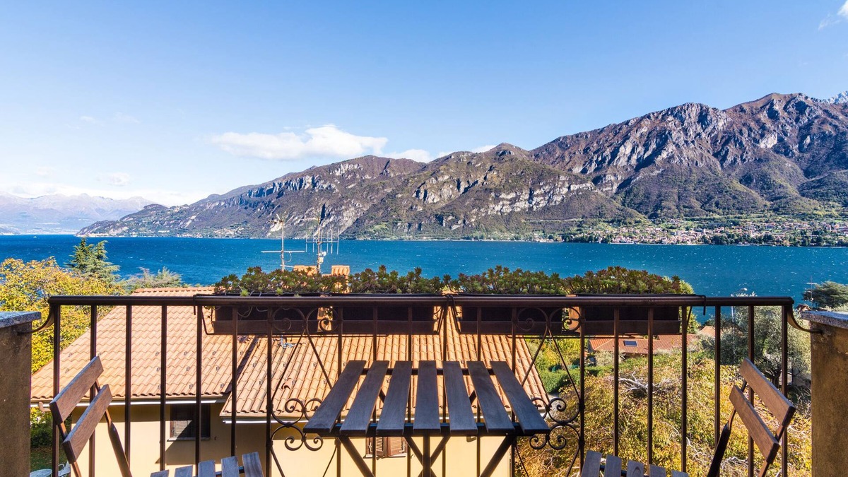 Limonta House | Villa near Bellagio, with stunning lake view, garden and private parking