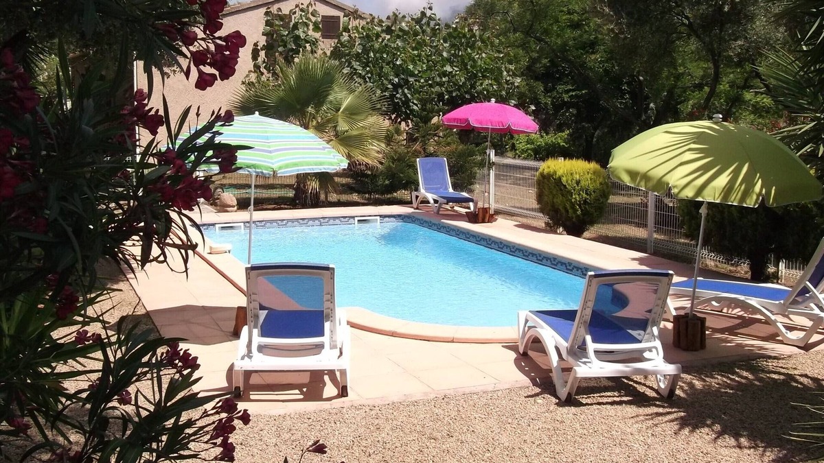 Vetricella Villa | VILLA NEAR PROPRIANO WITH PRIVATE POOL FOR 4/5 PEOPLE