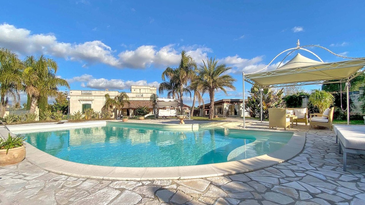 Scorrano Villa | Villa Nicrys by Perle di Puglia