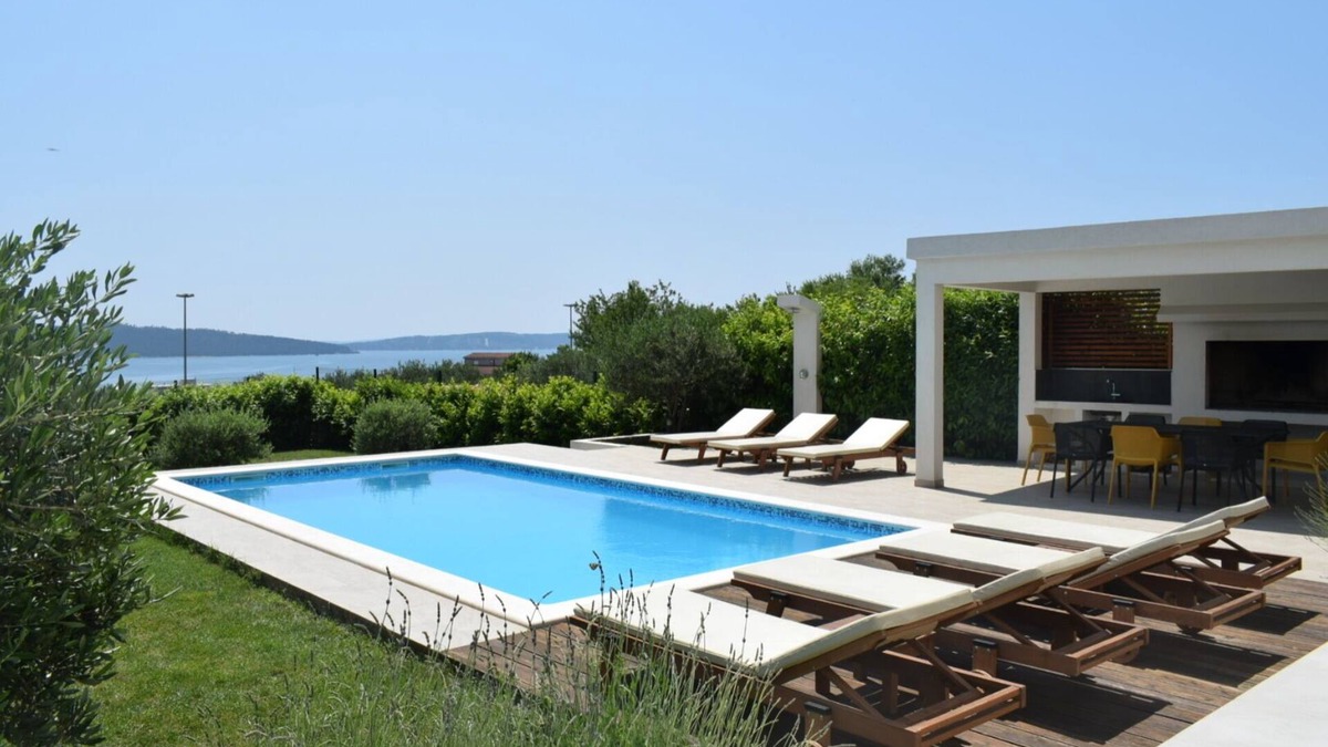 Kastel Sucurac Villa | Villa Nikol* pool, sea view and BBQ.