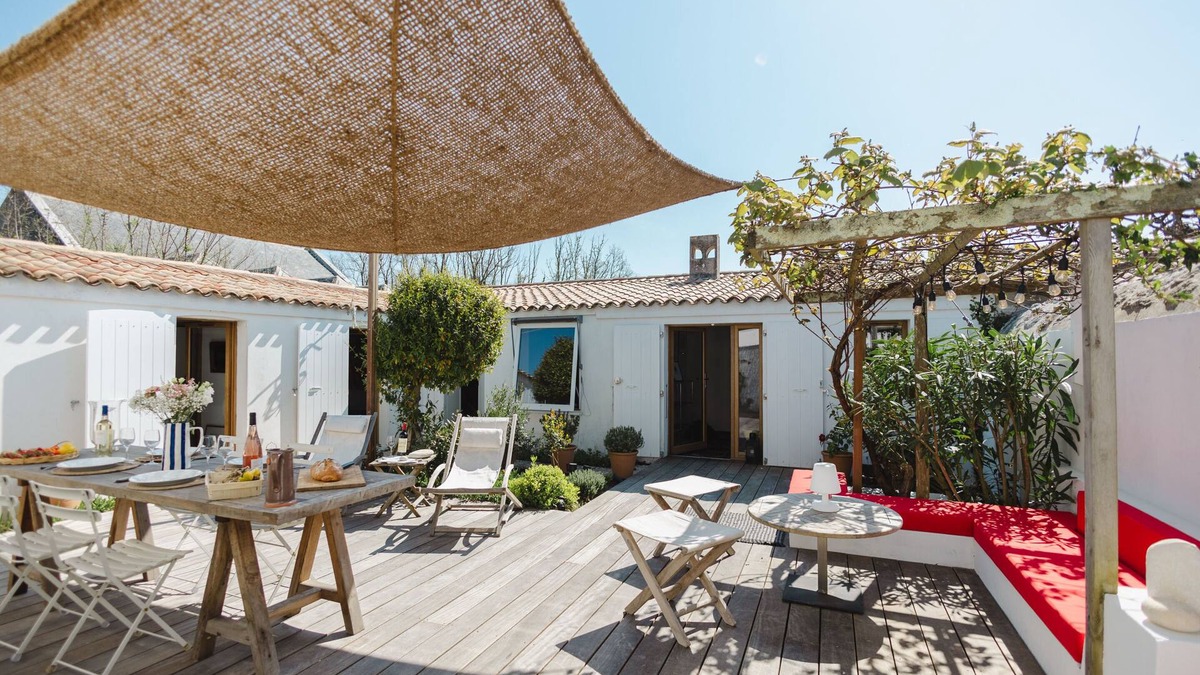 Mauzac Villa | Villa Novia Del Mar - Charming villa