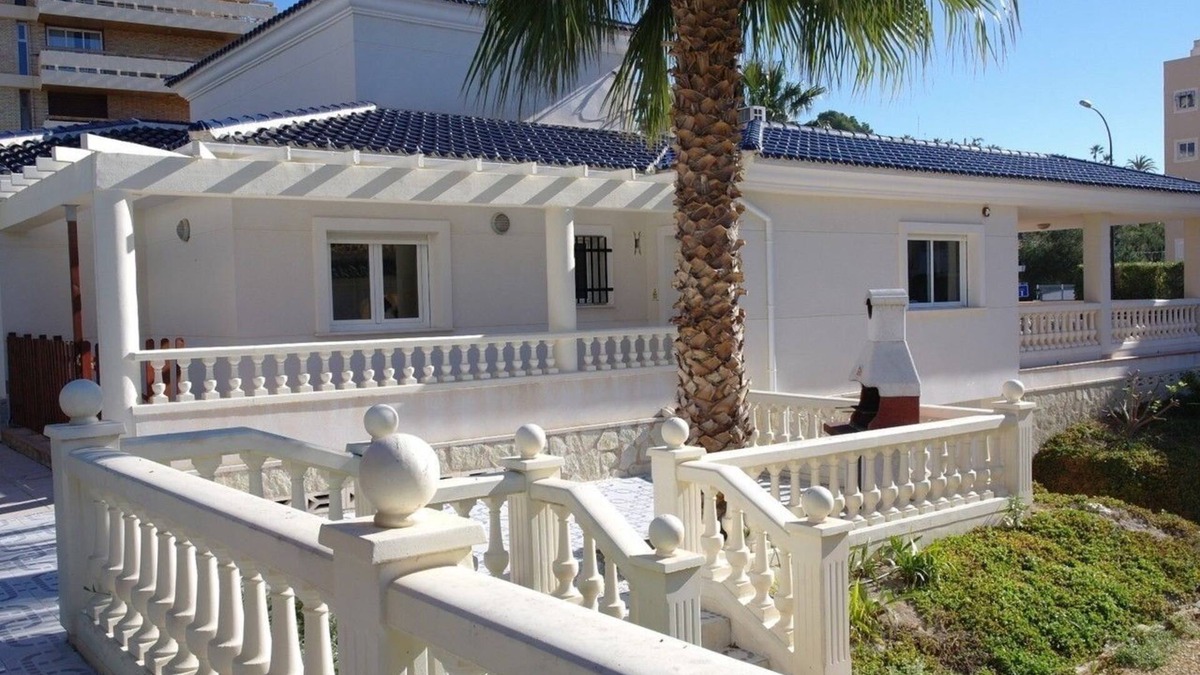 Coveta Fuma Villa | Villa Numero Uno, Beautiful villa located walking distance to the beach.