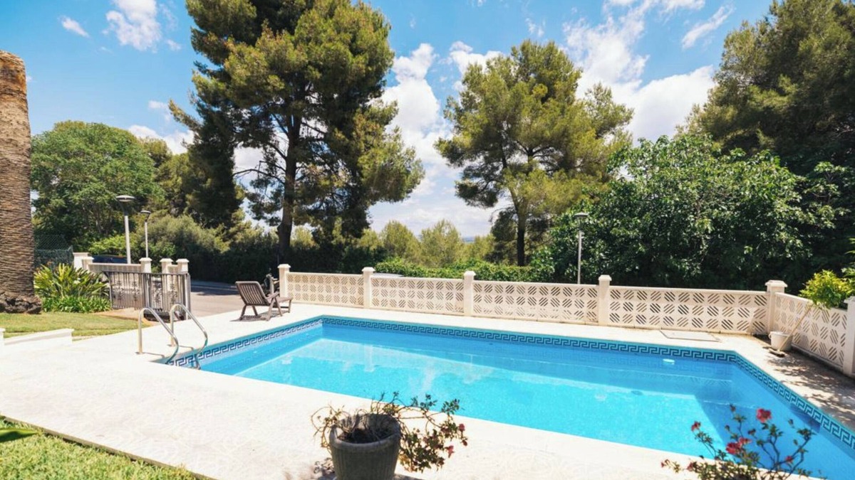 Salou Villa | Villa "Oasis Salou" with Sea View, Private Pool & Wi-Fi