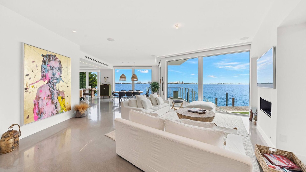 Miami Shores Villa | Villa Ocean wide bay