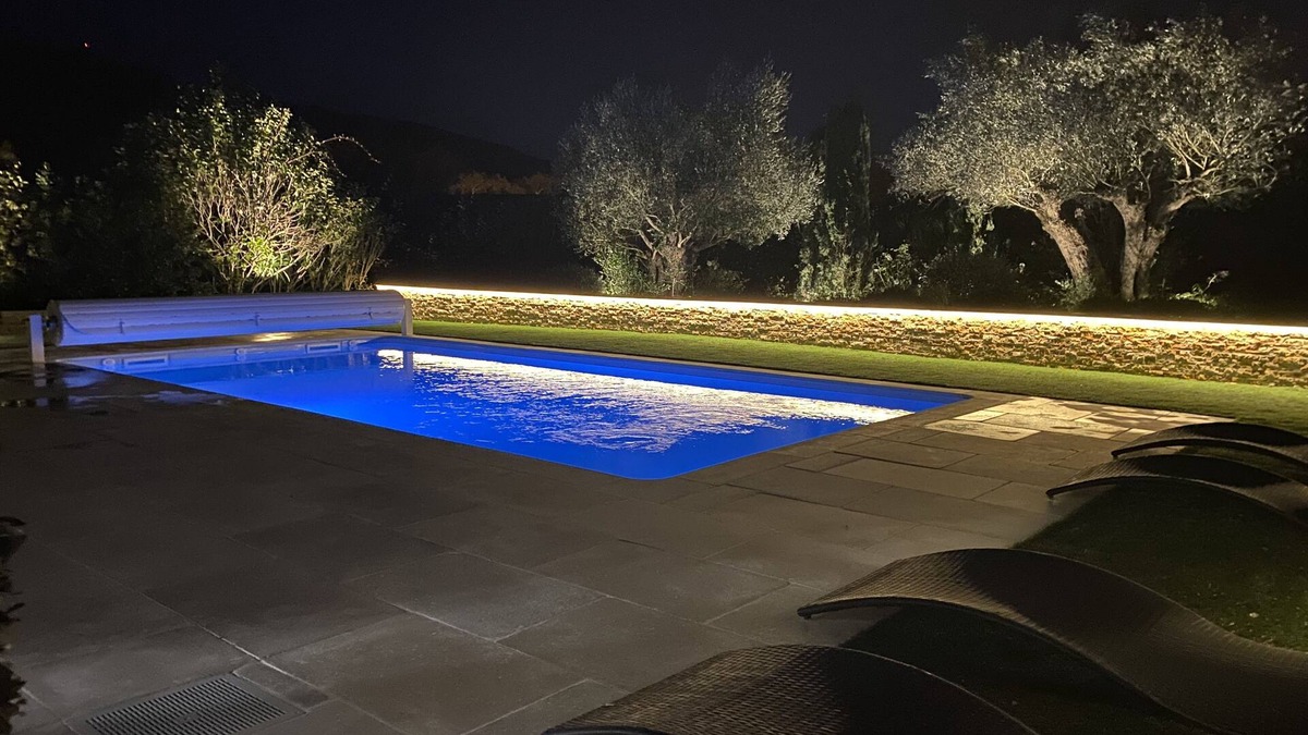 La Mole Villa | Villa of charm entirely air-conditioned in residence with swimming pool