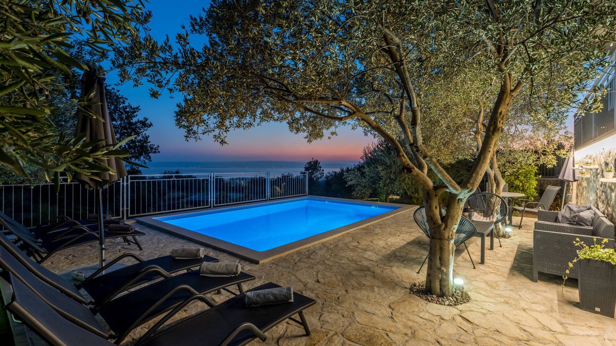 Kastel Kambelovac House | Villa Olive Gardens - with swimming pool, sea view and complete privacy