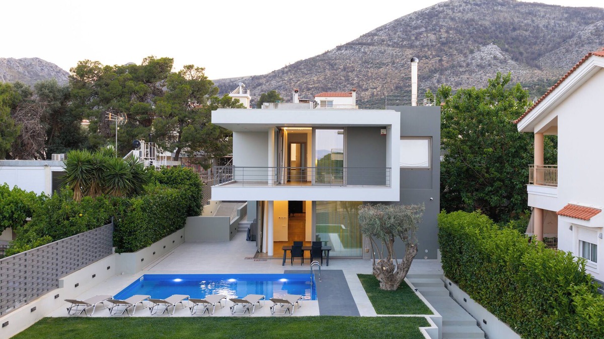 Nea Makri Villa | Villa Olivea - Where every moment blossoms!